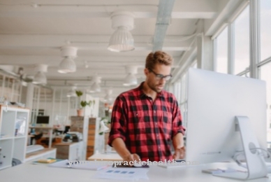 Standing desk